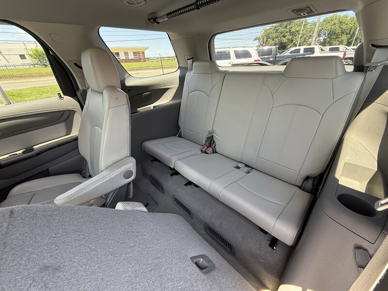 2016 GMC Acadia SLT-1 - Photo 11 - Cahokia, IL 62206
