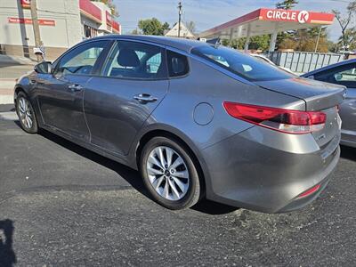 2017 Kia Optima LX - Photo 4 - Millstadt, IL 62260