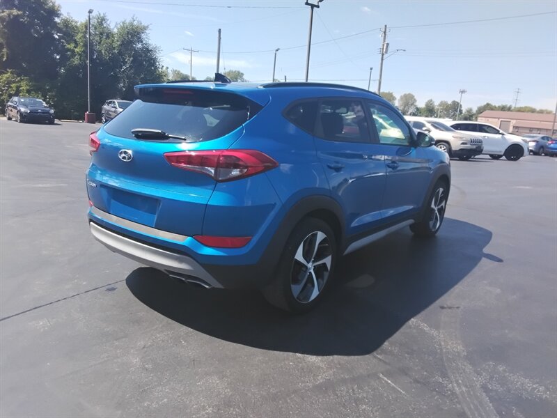 2018 Hyundai TUCSON Limited - Photo 3 - Cahokia, IL 62206