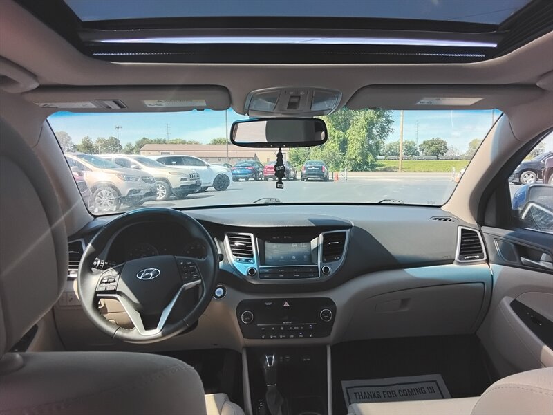 2018 Hyundai TUCSON Limited - Photo 5 - Cahokia, IL 62206