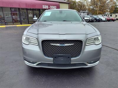 2017 Chrysler 300C   - Photo 6 - Freeburg, IL 62243