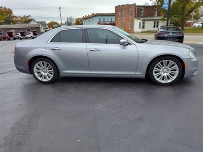 2017 Chrysler 300C   - Photo 4 - Freeburg, IL 62243