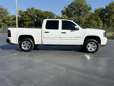 2009 GMC Sierra 1500 Denali - Photo 5 - Cahokia, IL 62206