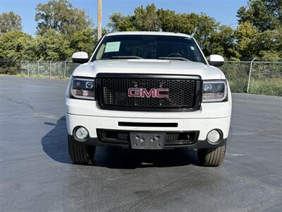 2009 GMC Sierra 1500 Denali - Photo 2 - Cahokia, IL 62206