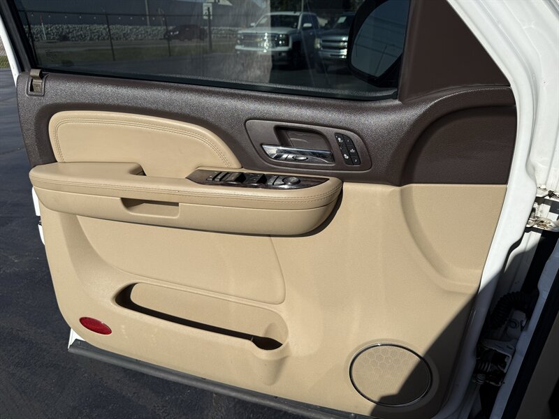 2009 GMC Sierra 1500 Denali - Photo 14 - Cahokia, IL 62206