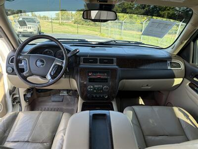 2009 GMC Sierra 1500 Denali - Photo 11 - Cahokia, IL 62206