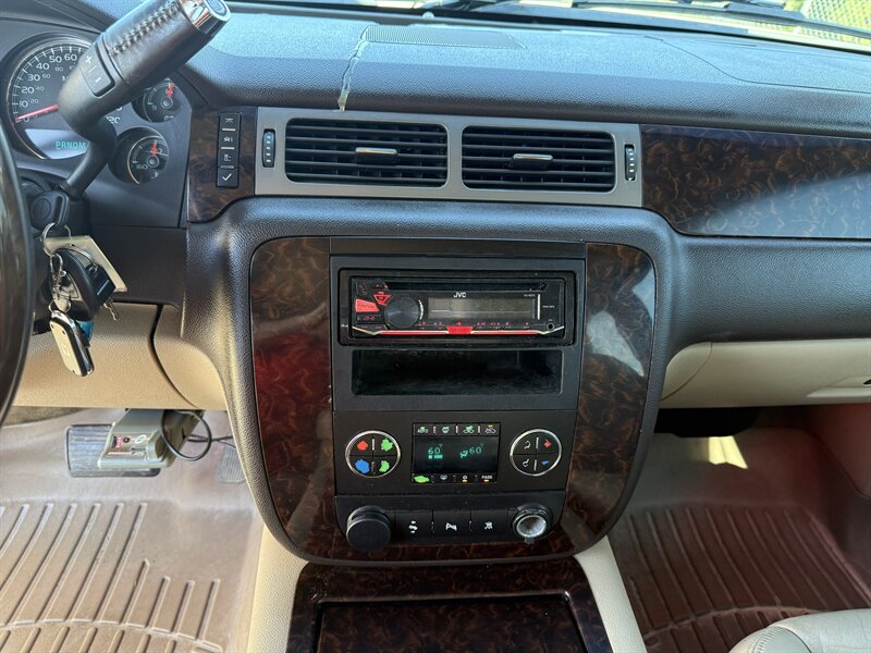 2009 GMC Sierra 1500 Denali - Photo 13 - Cahokia, IL 62206
