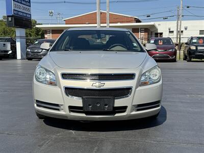 2009 Chevrolet Malibu LT   - Photo 2 - Cahokia, IL 62206
