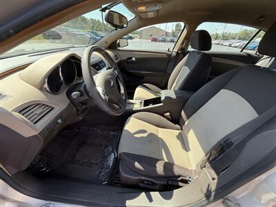 2009 Chevrolet Malibu LT   - Photo 9 - Cahokia, IL 62206