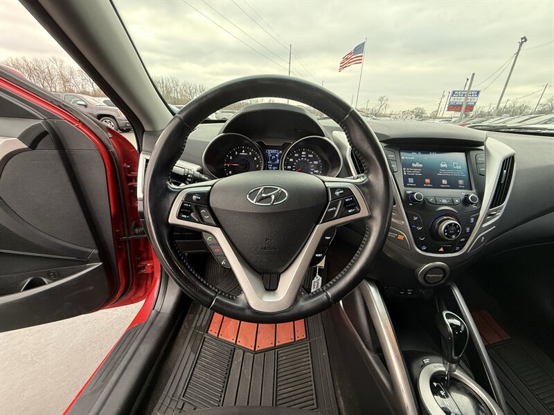 2017 Hyundai VELOSTER - Photo 11 - Cahokia, IL 62206