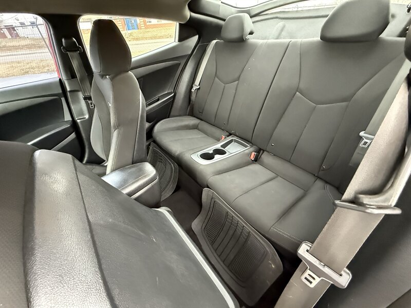 2017 Hyundai VELOSTER - Photo 10 - Cahokia, IL 62206