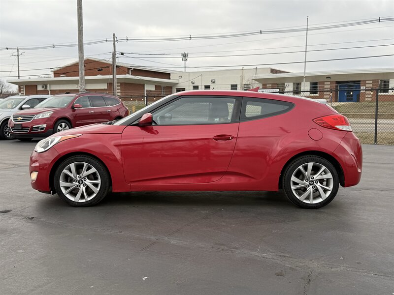 2017 Hyundai VELOSTER - Photo 2 - Cahokia, IL 62206