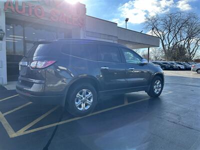 2017 Chevrolet Traverse LS   - Photo 4 - Fairview Heights, IL 62208