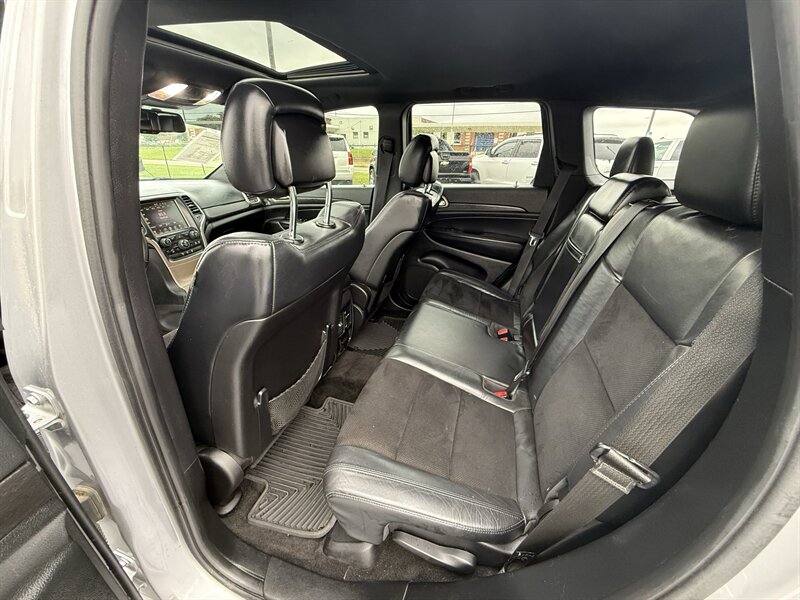 2015 Jeep Grand Cherokee Altitude - Photo 12 - Cahokia, IL 62206
