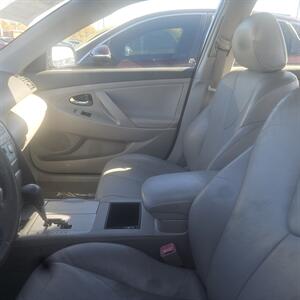 2008 Toyota Camry Hybrid   - Photo 4 - Belleville, IL 62223