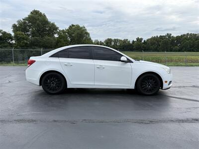 2011 Chevrolet Cruze LT - Photo 4 - Cahokia, IL 62206