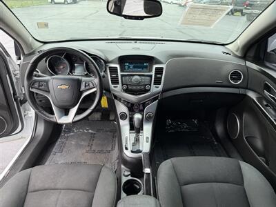 2011 Chevrolet Cruze LT - Photo 11 - Cahokia, IL 62206