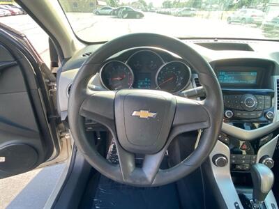 2012 Chevrolet Cruze LS   - Photo 11 - Cahokia, IL 62206