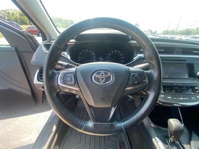 2013 Toyota Avalon XLE   - Photo 11 - Cahokia, IL 62206