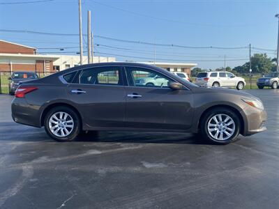 2016 Nissan Altima 2.5   - Photo 5 - Cahokia, IL 62206