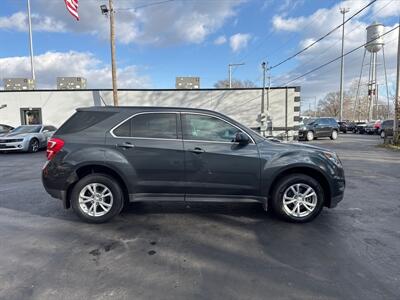 2017 Chevrolet Equinox LS   - Photo 8 - Millstadt, IL 62260