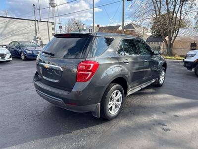 2017 Chevrolet Equinox LS   - Photo 4 - Millstadt, IL 62260