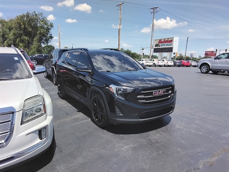 2020 GMC Terrain SLE - Photo 2 - Cahokia, IL 62206