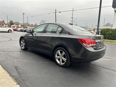 2016 Chevrolet Cruze Limited 2LT Auto   - Photo 5 - Fairview Heights, IL 62208