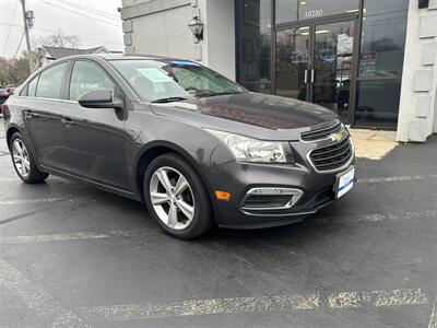 2016 Chevrolet Cruze Limited 2LT Auto   - Photo 2 - Fairview Heights, IL 62208