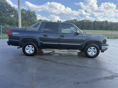 2006 Chevrolet Avalanche LT 1500 LT 1500 4dr Crew Cab - Photo 8 - Cahokia, IL 62206