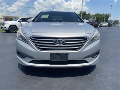 2015 Hyundai SONATA SE   - Photo 2 - Cahokia, IL 62206