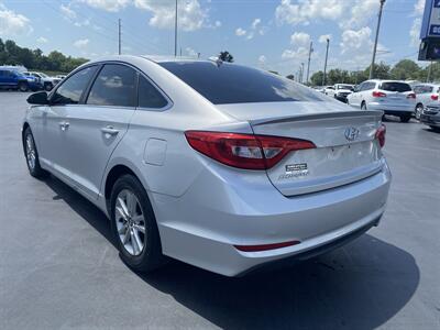 2015 Hyundai SONATA SE   - Photo 5 - Cahokia, IL 62206