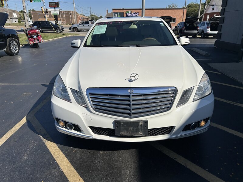 2011 Mercedes-Benz E 350 Luxury 4MATIC - Photo 6 - Fairview Heights, IL 62208