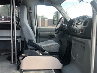 2013 Ford ECONOLINE BUS   - Photo 8 - Belleville, IL 62226