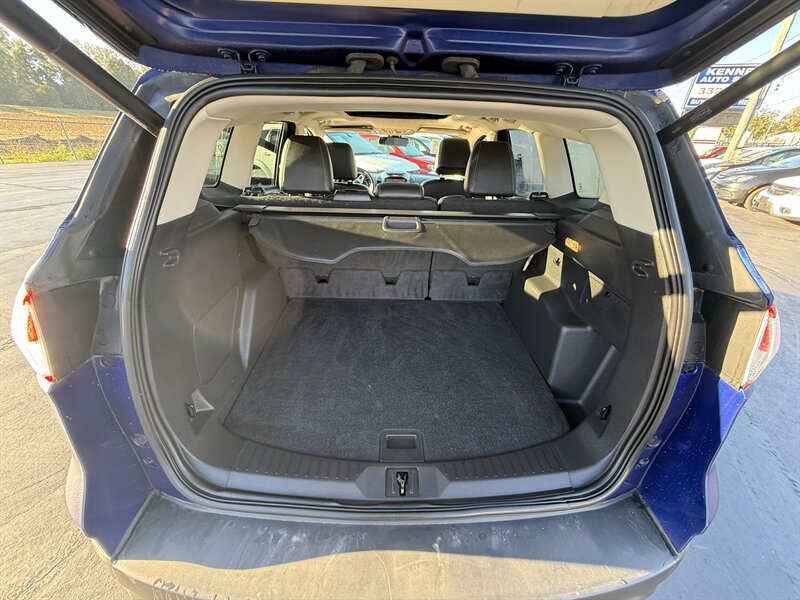 2013 Ford Escape Titanium - Photo 15 - Cahokia, IL 62206