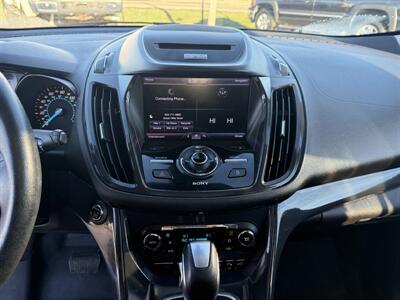 2013 Ford Escape Titanium - Photo 13 - Cahokia, IL 62206
