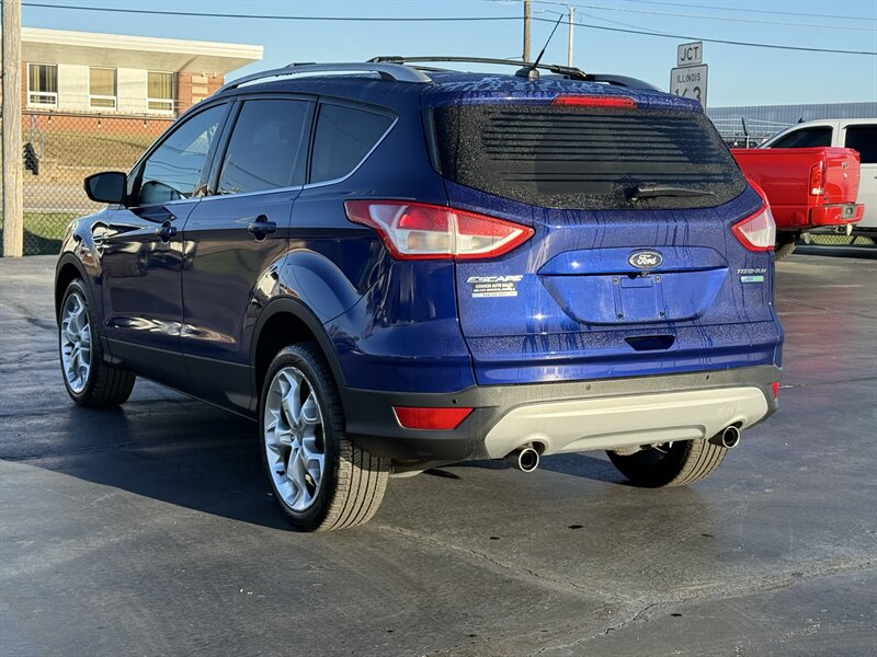2013 Ford Escape Titanium - Photo 6 - Cahokia, IL 62206
