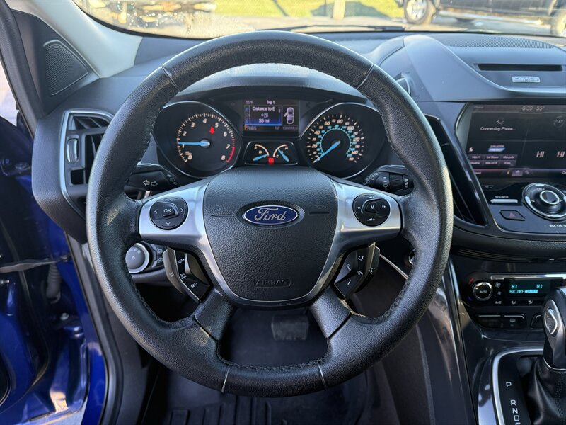 2013 Ford Escape Titanium - Photo 12 - Cahokia, IL 62206