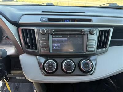 2014 Toyota RAV4 LE   - Photo 13 - Cahokia, IL 62206