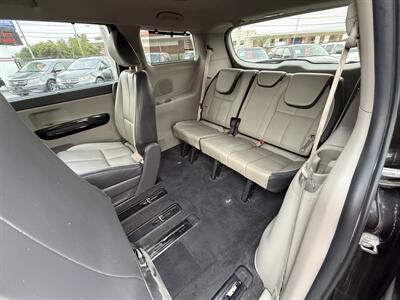 2016 Kia Sedona EX - Photo 10 - Cahokia, IL 62206
