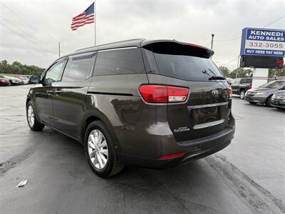 2016 Kia Sedona EX - Photo 5 - Cahokia, IL 62206