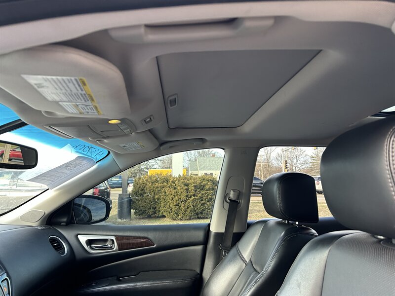2015 Nissan Pathfinder S - Photo 9 - Fairview Heights, IL 62208