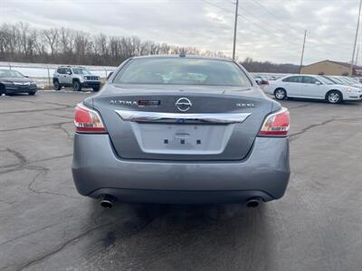 2015 Nissan Altima 3.5 S   - Photo 6 - Cahokia, IL 62206