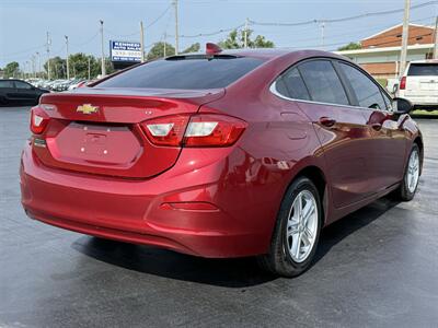 2018 Chevrolet Cruze LT Auto   - Photo 8 - Cahokia, IL 62206