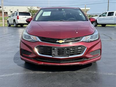 2018 Chevrolet Cruze LT Auto   - Photo 2 - Cahokia, IL 62206