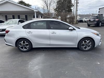 2021 Kia Forte LXS   - Photo 6 - Millstadt, IL 62260