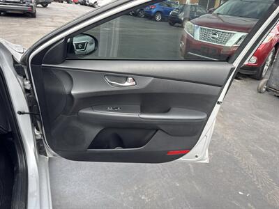 2021 Kia Forte LXS   - Photo 14 - Millstadt, IL 62260