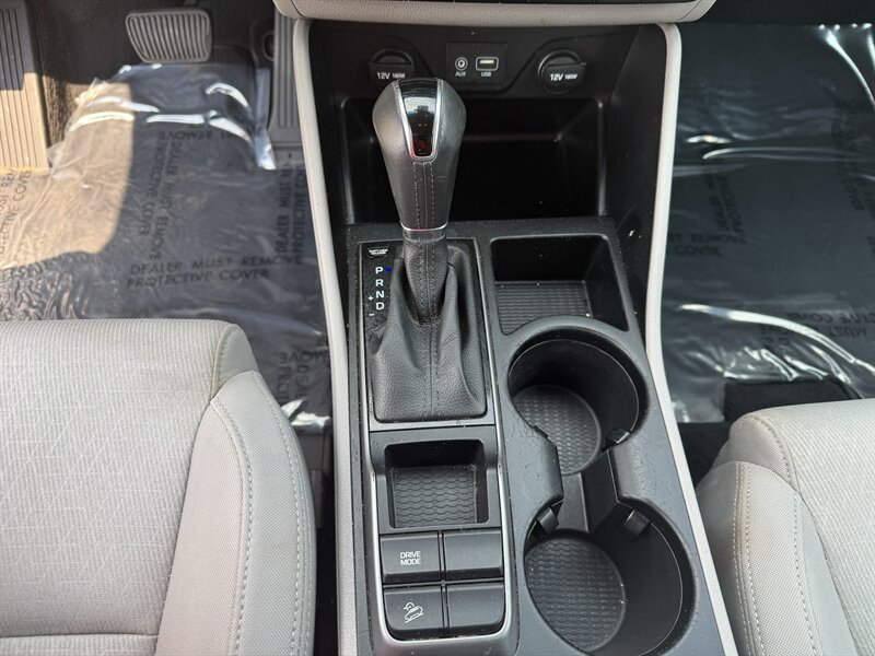 2016 Hyundai TUCSON Eco - Photo 16 - Cahokia, IL 62206