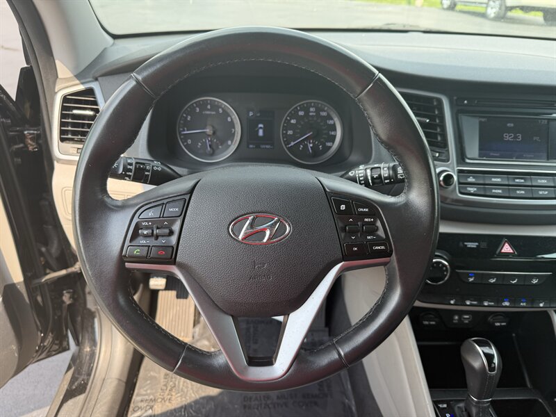 2016 Hyundai TUCSON Eco - Photo 14 - Cahokia, IL 62206