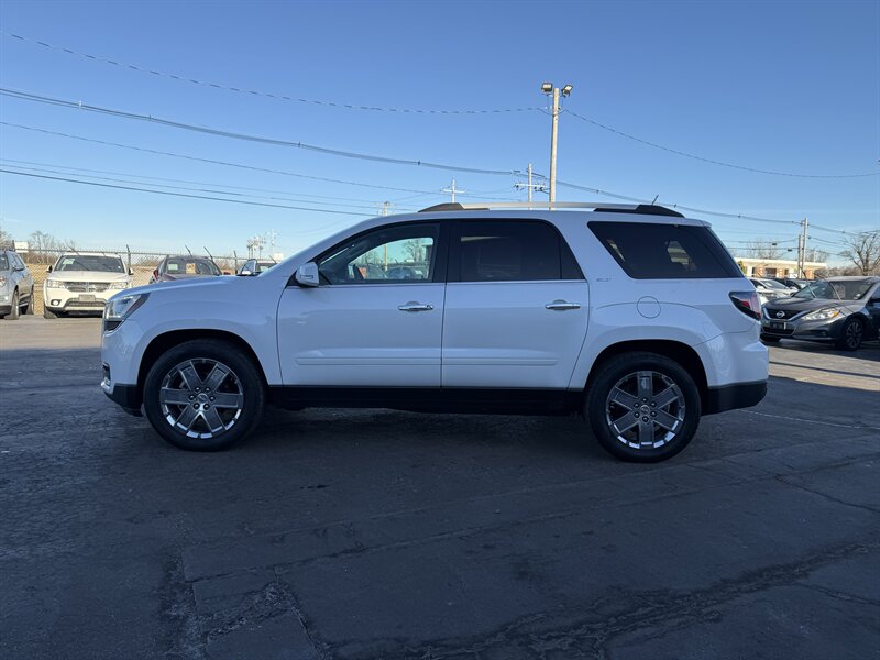 2017 GMC Acadia Limited - Photo 2 - Cahokia, IL 62206